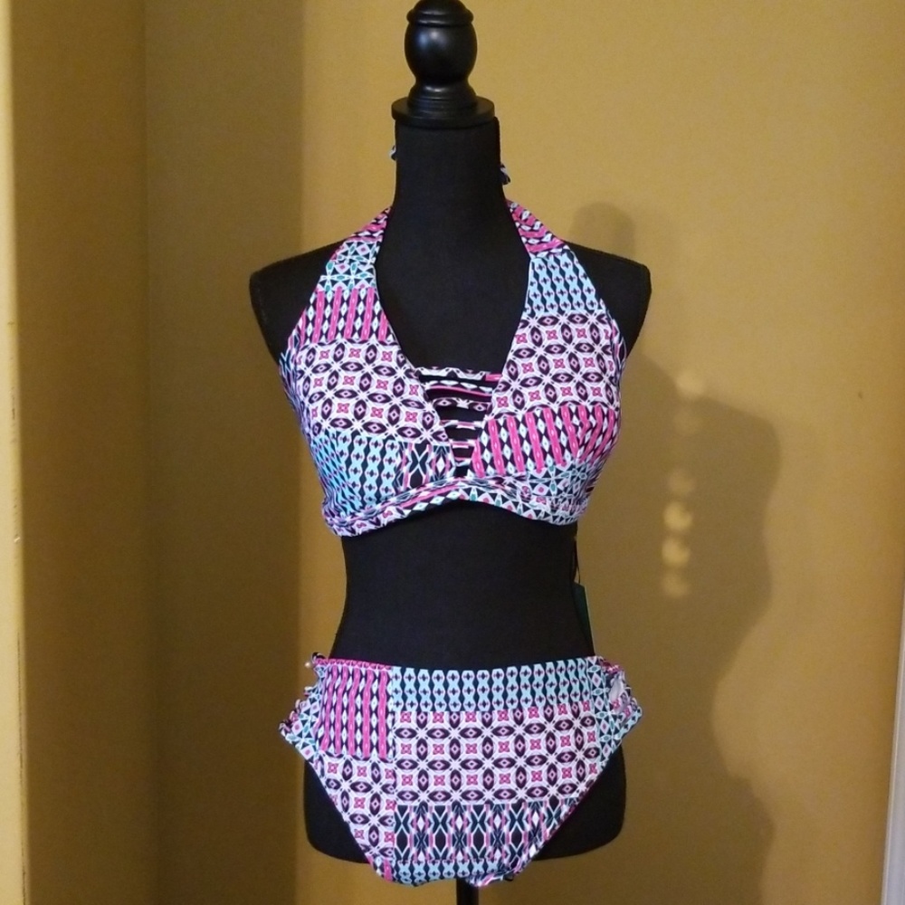 🌻🌻 Simply Yours Halter Bikini